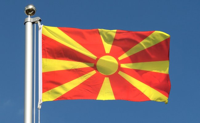 Македония официально сменила название страны