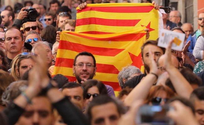 В Каталонии начались протесты против суда над местными политиками