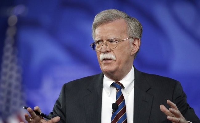 Болтон: США намерены создать коалицию для смены власти в Венесуэле