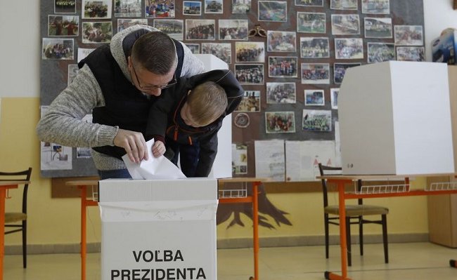 В Словакии состоится второй тур президентских выборов