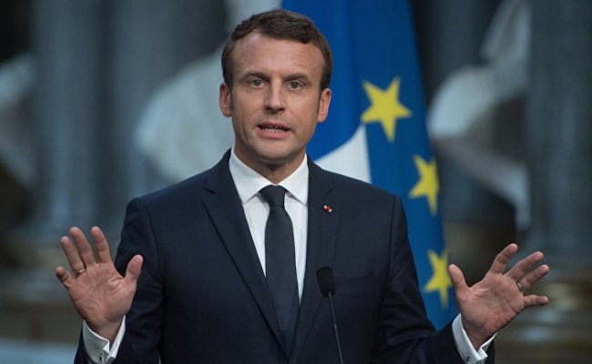 Макрон: «Желтые жилеты» хотят уничтожить Францию