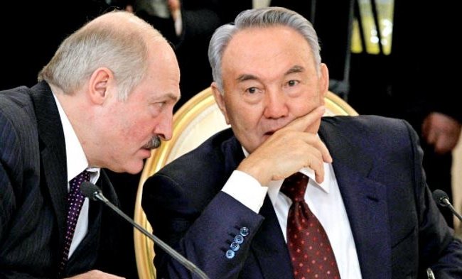 Экс-замминистра МИД Армении: Уход Назарбаева ослабит позиции Лукашенко в ЕАЭС