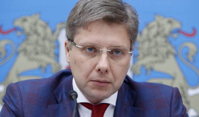 Министр охраны среды отправил мэра Риги Ушакова в отставку
