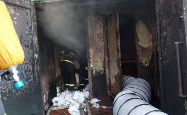В Серебрянке работники пожарной службы предотвратили возгорание в центре детского творчества - МЧС