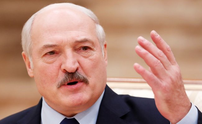 Лукашенко о Зеленском: А что, актер не может быть президентом?!