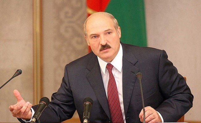 Лукашенко: Беларусь готова усилить роль в урегулировании конфликта на Донбассе, если об этом договорятся Путин и Порошенко