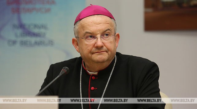 Беларусь является примером добрых взаимоотношений различных религий - посол Ватикана