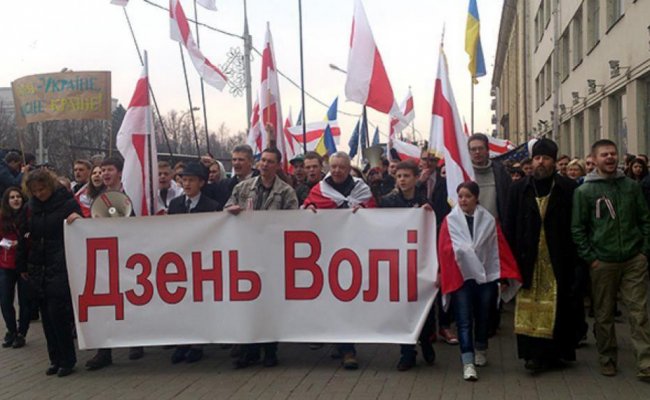 День Воли: Кто толкает Белоруссию к войне?  - Сергей Коваленок