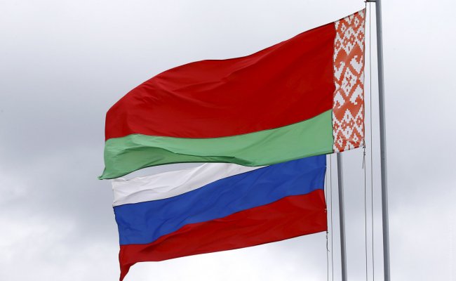 Лукашенко: Cвято хранимая память о ВОВ будет и впредь укреплять единство белорусов и россиян