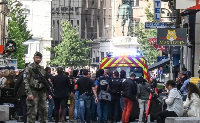 Взрыв в Лионе: 13 человек пострадали
