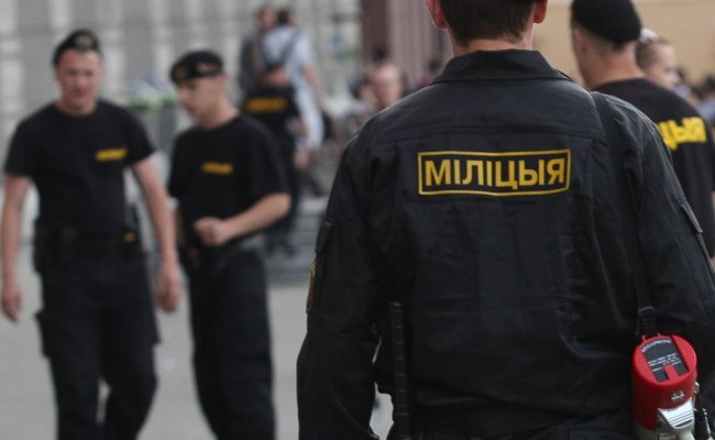 Милицию надо немножко встряхнуть в плане дисциплины - Президент