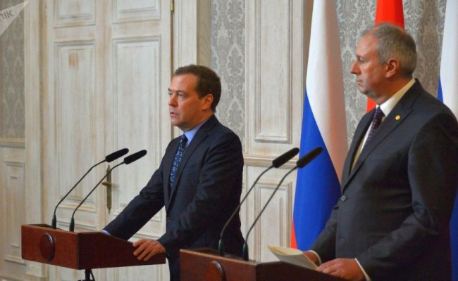 Румас обсудил с Медведевым вопросы белорусско-российской интеграции в телефонном режиме