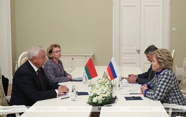 Россия и Беларусь сблизили позиции по реализации Договора о создании СГ - Мясникович