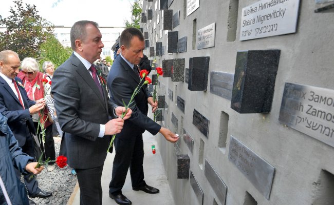 Макей поучаствовал в церемонии открытия Стены памяти в Новогрудке