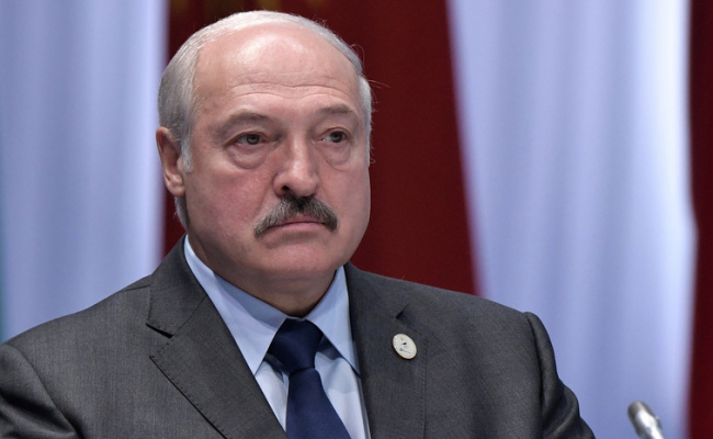 Телеграм-канал высмеял показательную взбучку силовиков от Лукашенко