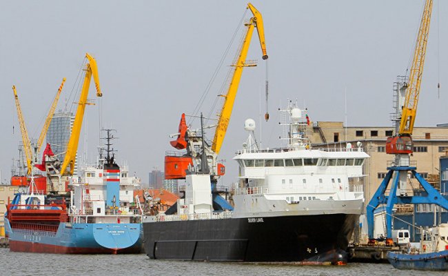 Беларусь намерена наращивать объемы перевалки нефтепродуктов через порт Клайпеды