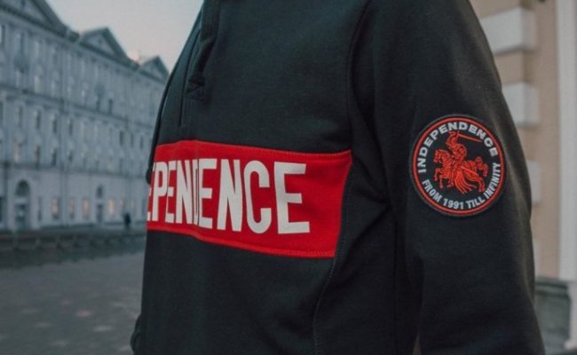 Белорусский бренд выпустил линию одежды в знак протеста против интеграции с РФ