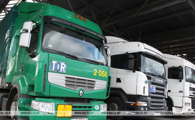Беларусь и Молдова осуществляют перевозки грузов с января без разрешений - Минтранс
