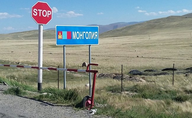 Монголия из-за распространения китайского вируса закрыла границу с КНР