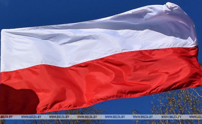 Польша смягчает карантинные меры, введённые из-за COVID-2019