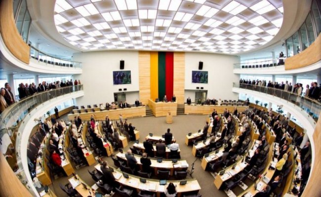 Литва просит ЕС ввести санкции против Беларуси и РФ в связи с БелАЭС