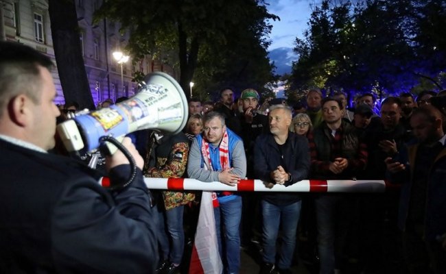 Польские предприниматели провели протесты против замораживания экономики из-за пандемии