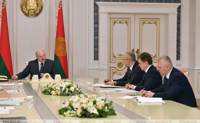 Ситуация в Беларуси с вирусами и другими заболеваниями терпимая - Президент