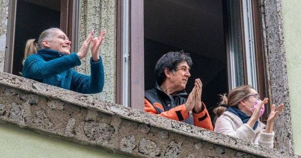 Блогеры анонсировали проведение ежедневных флешмобов «солидарности» с медиками и «политзаключенными»