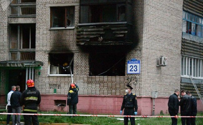 В жилом доме в Минске произошел взрыв - пострадали три человека