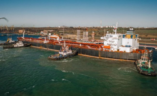 В Одессу прибыл пятый танкер с азербайджанской нефтью для Беларуси