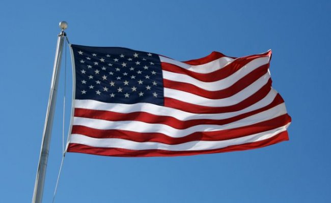 США вводит санкции против Китая из-за Гонконга