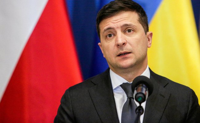 Зеленский пообещал, что Украина вернет «всех своих людей и территории»