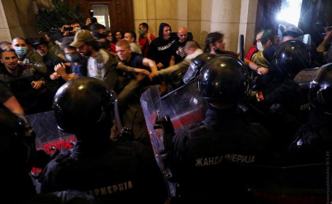 МВД Сербии назвало прошедшие в стране беспорядки попыткой захвата власти