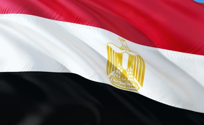 Парламент Египта одобрил возможную отправку военных в Ливию