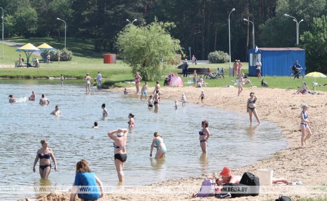 СЭС ограничил купание на некоторых пляжах в Минске