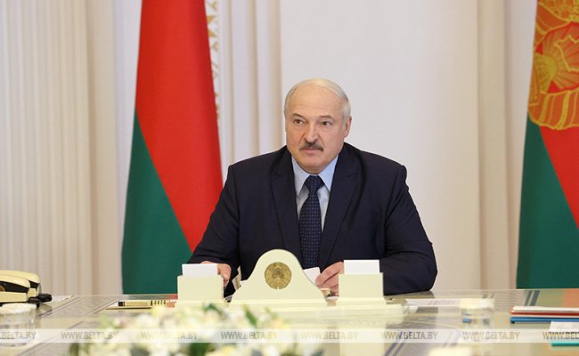 Лукашенко: Против Беларуси начата гибридная война с целью дестабилизации обстановки