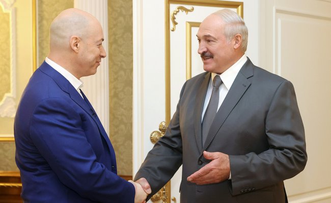 Класковский: Лукашенко решил поработать на украинскую целевую аудиторию, называя «вагнеровцев» «бандитами»