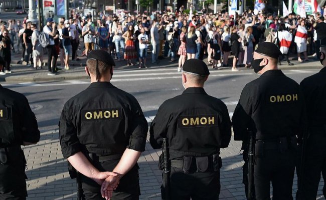 Правоохранители Беларуси переведены на усиленный вариант службы в связи с выборами - МВД