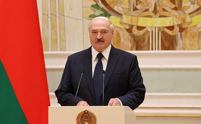 Лидеры Китая, Казахстана и России поздравили Лукашенко с победой на выборах
