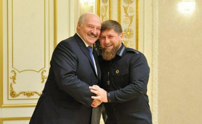 Кадыров поздравил Лукашенко с победой на выборах