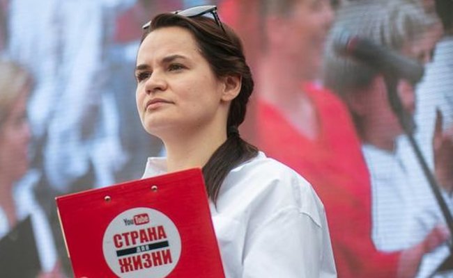 Тихановская призвала белорусов не выходить на площади и не противостоять милиции