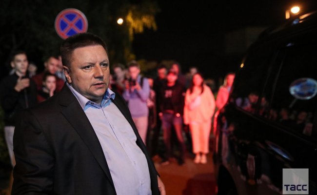 Один из звукооператоров, включивших в Киевском сквере песню «Перемен», рассказал, что в карцере его избивал замглавы МВД Барсуков