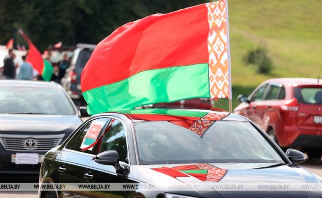 «Белая Русь» организовала в Городке автопробег в поддержку действующей власти