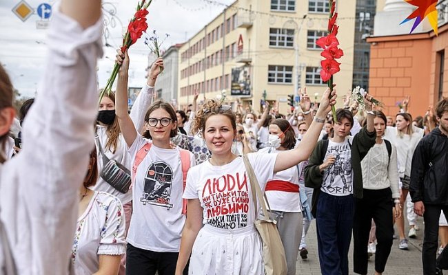 Оппозиция намерена провести «Марш героев» в центре городов Беларуси