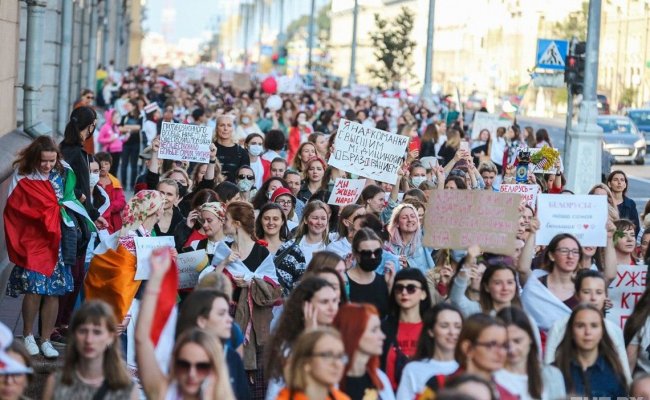 Отчисленным за участие в протестах студентам из Беларуси помогут поступить в вузы Украины