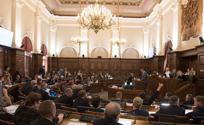 Парламент Латвии отказался признавать Лукашенко законным президентом Беларуси