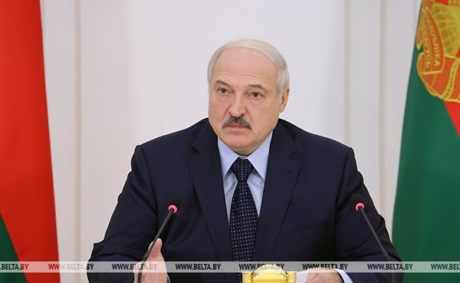 Лукашенко: Журналистика должна наконец перестать быть «памяркоўнай»