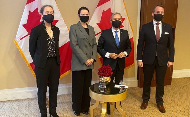 Тихановская «усилила давление на режим», встретившись с главой МИД Канады