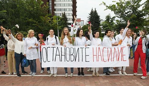В Минске ОМОН задержал несколько десятков врачей