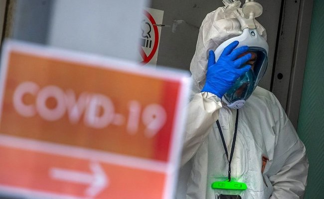 В Беларуси зарегистрировали почти 100 тысяч случаев заболевания коронавирусом